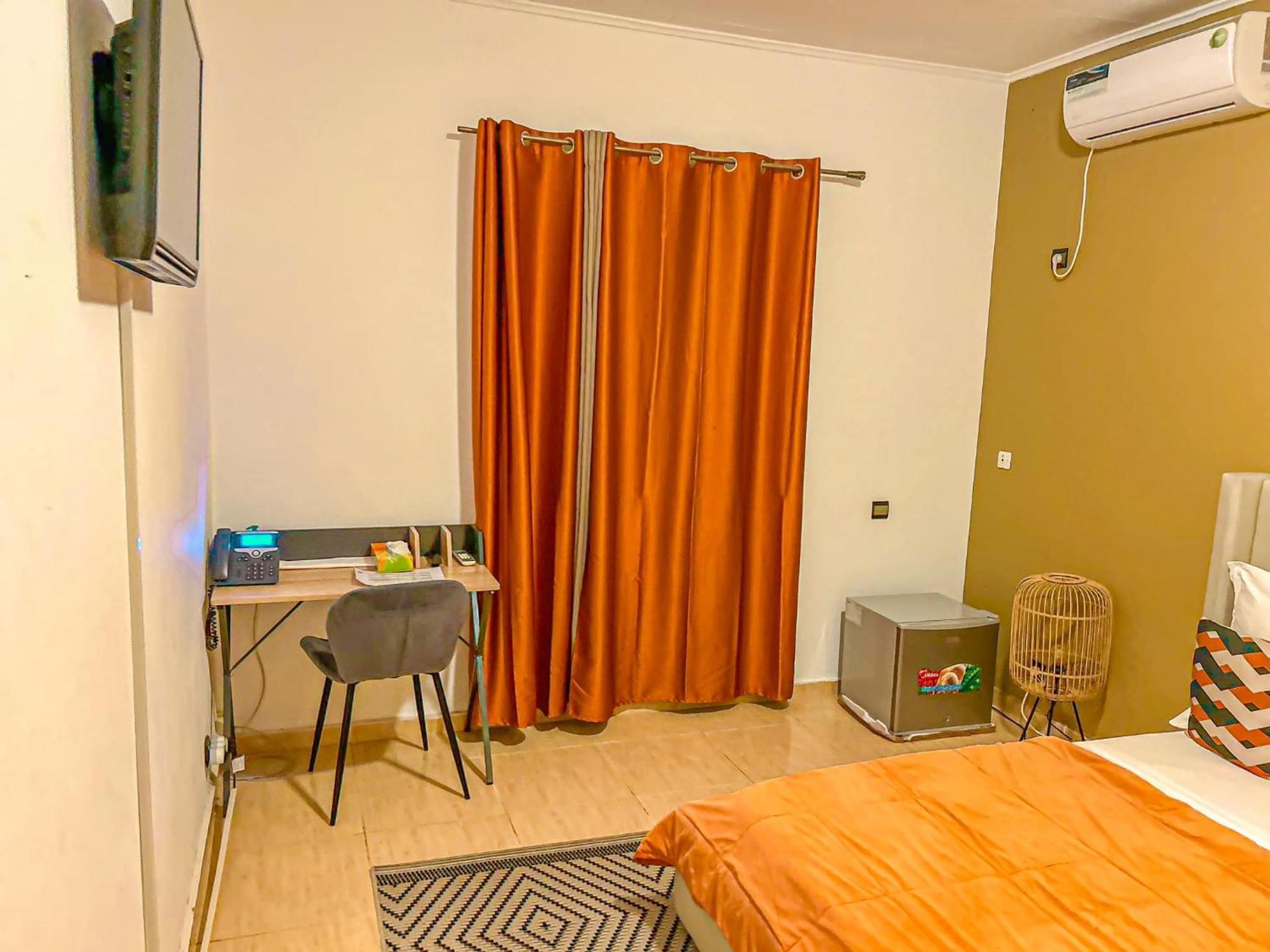 Residence Le Tali Либревиль Экстерьер фото